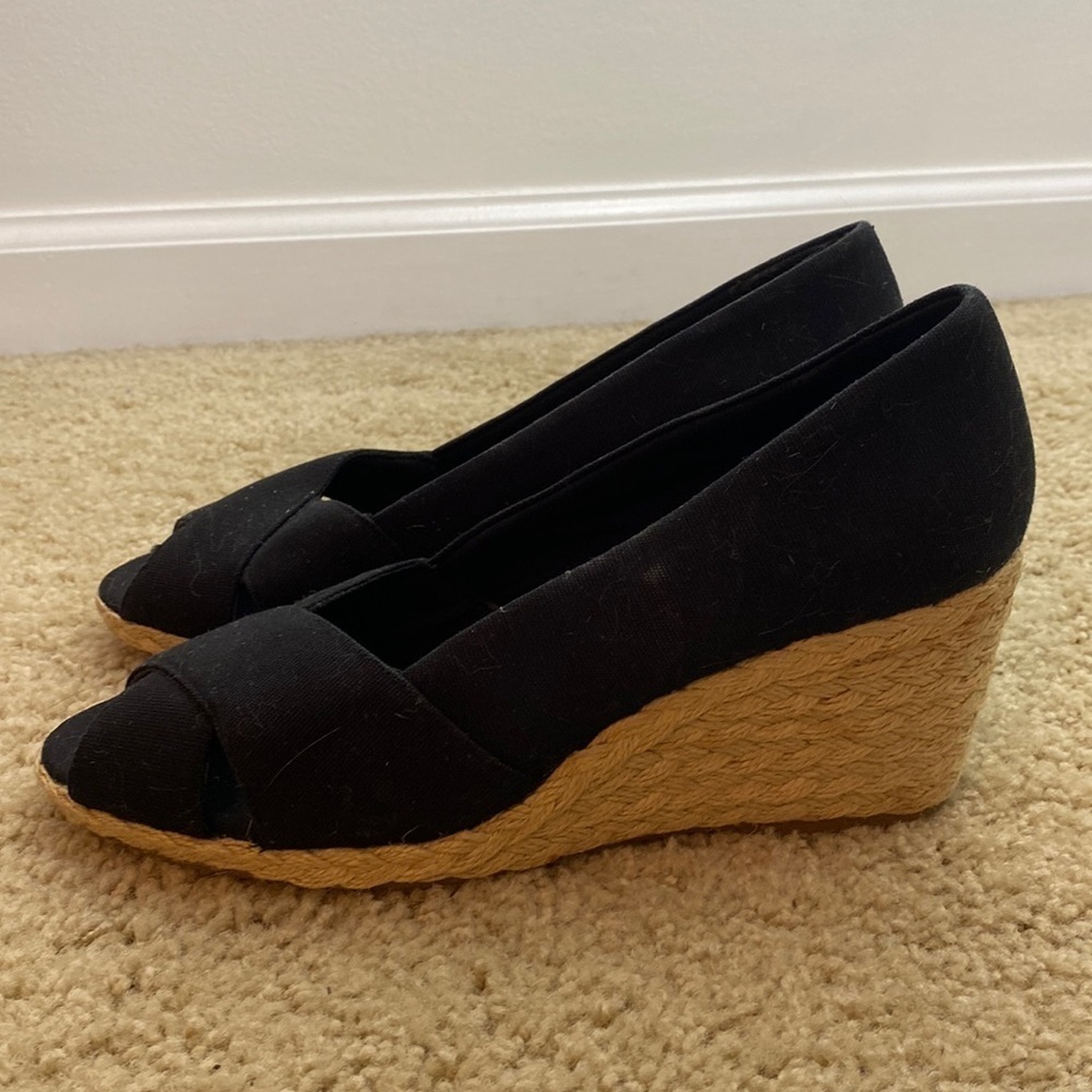 Chaps Dakoda Black Tan Canvas Wedge Sandals Open Toe Womens Size 9.5 Espadrille